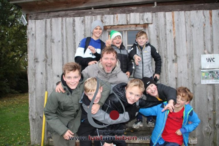 #LustAmLeben #Kindergeburtstag #AbenteuerCamp #NaturErleben #PferdeErleben #SpaßInDerNatur #KinderEvents #Linz #Wels #Gmunden #Geburtstagsfeier #OutdoorErlebnis #MentaleStärke #KinderAbenteuer