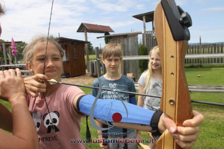 #LustAmLeben #Kindergeburtstag #AbenteuerCamp #NaturErleben #PferdeErleben #SpaßInDerNatur #KinderEvents #Linz #Wels #Gmunden #Geburtstagsfeier #OutdoorErlebnis #MentaleStärke #KinderAbenteuer