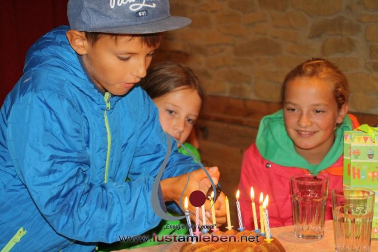 #LustAmLeben #Kindergeburtstag #AbenteuerCamp #NaturErleben #PferdeErleben #SpaßInDerNatur #KinderEvents #Linz #Wels #Gmunden #Geburtstagsfeier #OutdoorErlebnis #MentaleStärke #KinderAbenteuer