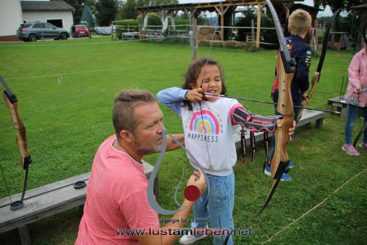 #LustAmLeben #KinderUndJugendCamp #NaturErleben #KreativitätFördern #Selbstentfaltung #TiereErleben #AktivesLernen #AchtsameZeit #KinderBetreuung #JugendlicheErziehen #WerteVermitteln #NaturAbenteuer