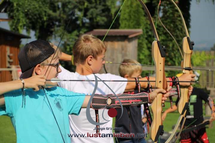 #LustAmLeben #KinderUndJugendCamp #NaturErleben #KreativitätFördern #Selbstentfaltung #TiereErleben #AktivesLernen #AchtsameZeit #KinderBetreuung #JugendlicheErziehen #WerteVermitteln #NaturAbenteuer
