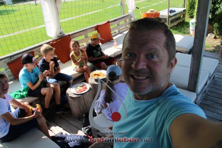 #LustAmLeben #KinderUndJugendCamp #NaturErleben #KreativitätFördern #Selbstentfaltung #TiereErleben #AktivesLernen #AchtsameZeit #KinderBetreuung #JugendlicheErziehen #WerteVermitteln #NaturAbenteuer