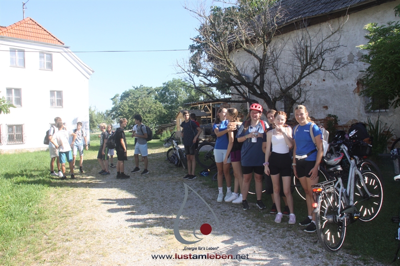 #KennenlernTag #Begrüßungstag #NeuesSchuljahr #NeueKlasse #Schulstart #TeamBuilding #Schulalltag #Schulbeginn #NeueFreunde #Schulcommunity #Projekttage #Projektwoche #LernenMitSpaß #Handlungsorientiert #Teamwork #Schulprojekt #Projektarbeit #Schulideen #KreativesLernen #SchuleMalAnders #Schulabschluss #Klassenabschluss #Abschlussfeier #LetzterSchultag #Matura #Schulzeit #Schulende #Abschlussfahrt #Erinnerungen #Schulfreunde #AbenteuerWoche #NaturErlebnis #Erlebniswoche #SpieleInDerSchule #OutdoorLearning #T