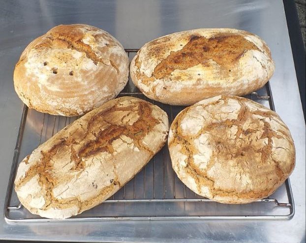 #Schwitzhütte #Schamanismus #Oberösterreich #Psychohygiene #Rituale #Achtsamkeit #Spiritualität #Heilung #InnereReise #Naturrituale #Traditionen #Selbsterfahrung #BewusstSein #Seelenpflege #GanzheitlicheGesundheit #Energiearbeit #Transformation #Naturverbundenheit #Kraftplätze #Gemeinschaft #Lebensenergie #Meditation #InnereBalance