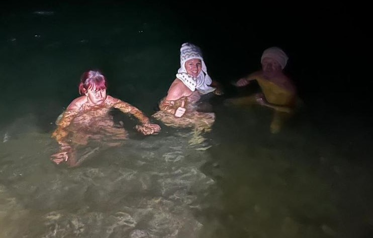 #Schwitzhütte #Schamanismus #Oberösterreich #Psychohygiene #Rituale #Achtsamkeit #Spiritualität #Heilung #InnereReise #Naturrituale #Traditionen #Selbsterfahrung #BewusstSein #Seelenpflege #GanzheitlicheGesundheit #Energiearbeit #Transformation #Naturverbundenheit #Kraftplätze #Gemeinschaft #Lebensenergie #Meditation #InnereBalance